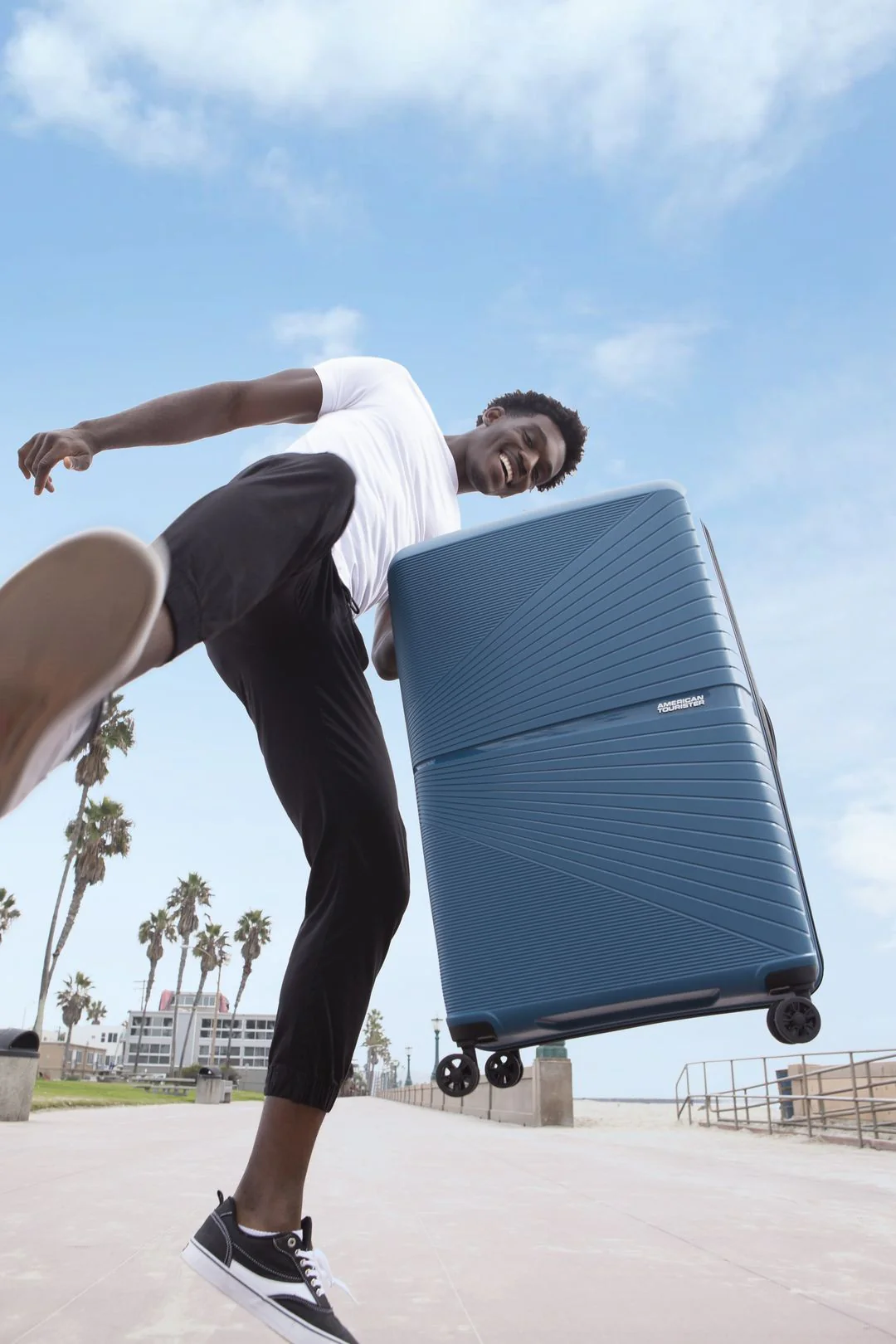 Airconic de American Tourister  Spinner Talla Grande 77cm - Image 40