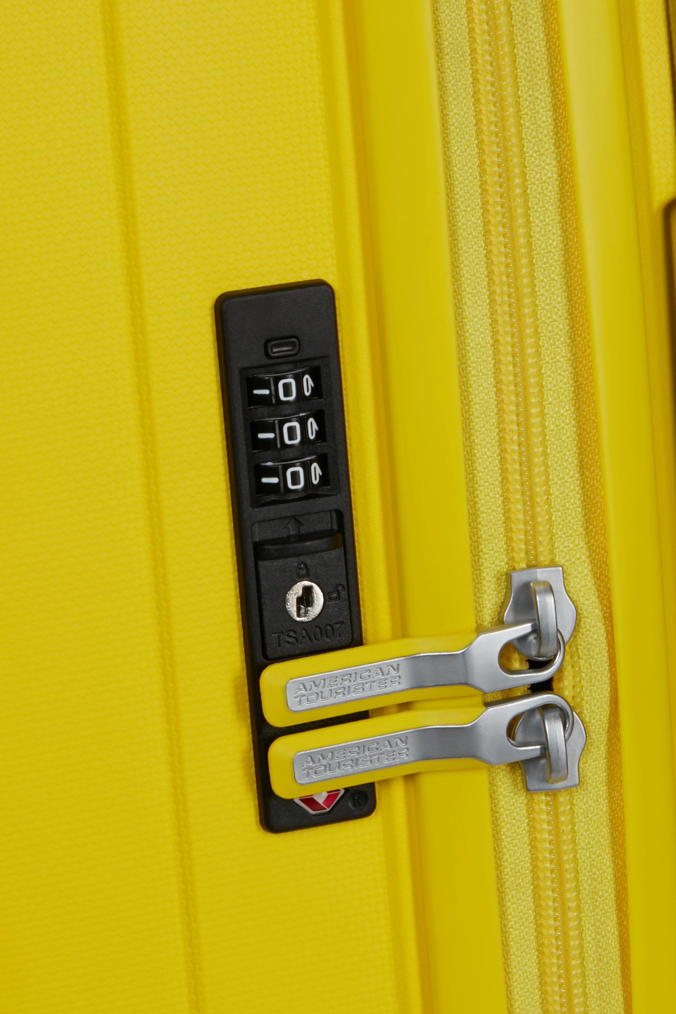 AMERICAN TOURISTER Maleta Mediana REJOY 68cm - Image 6