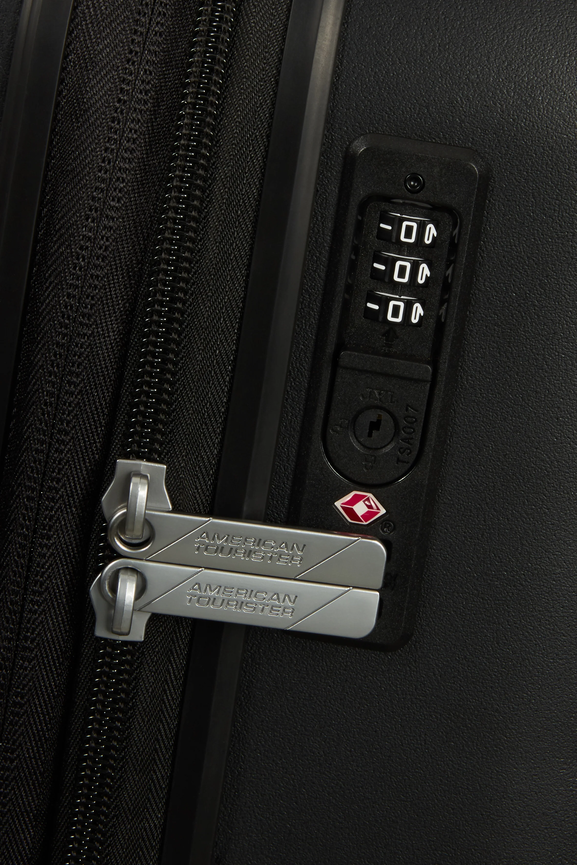 AMERICAN TOURISTER maleta mediana expansible 67cm NEOVIBE - Image 61