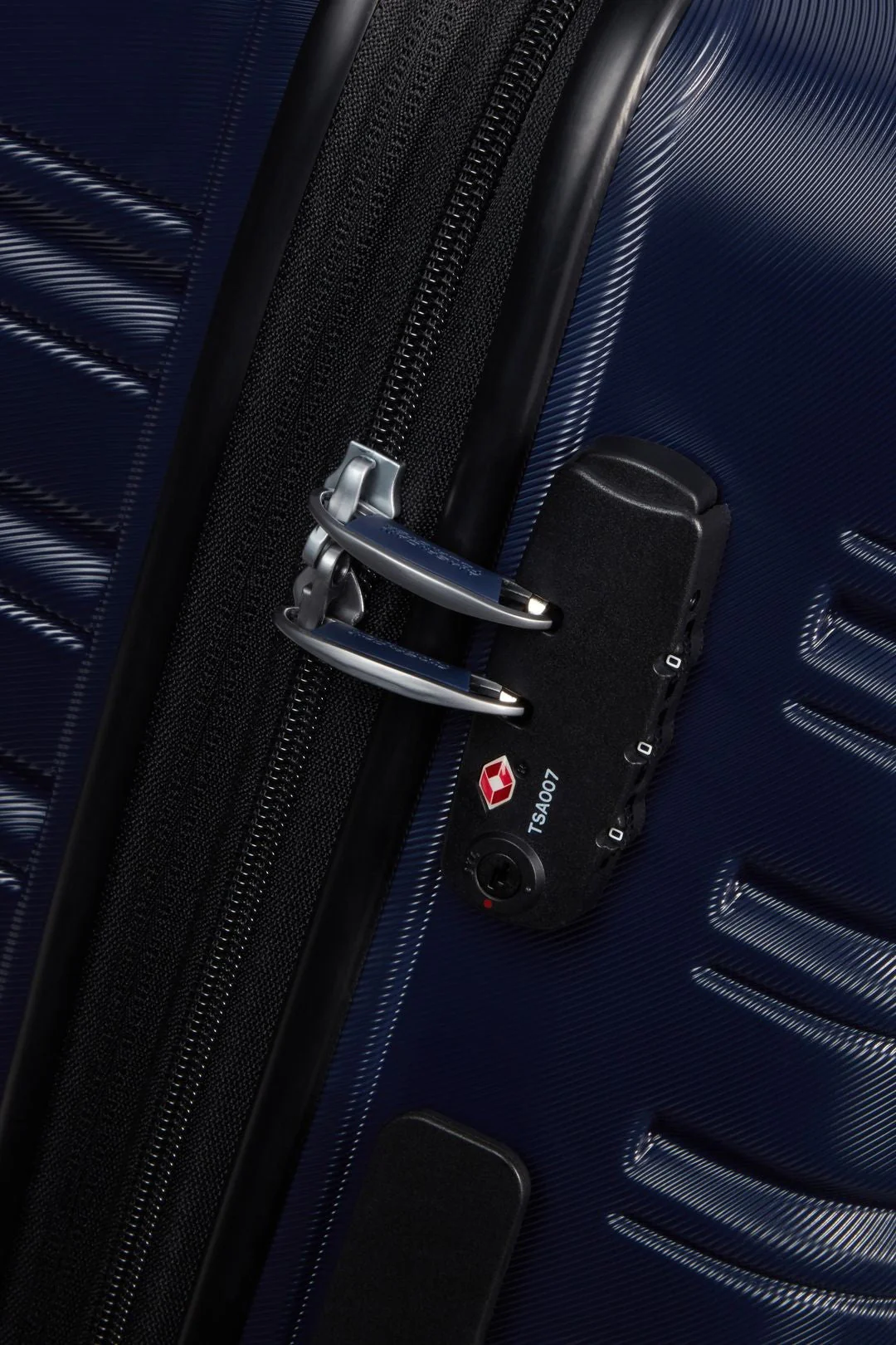 AMERICAN TOURISTER MALETA MEDIANA EXTENSIBLE FLASHLINE 67CM - Image 7