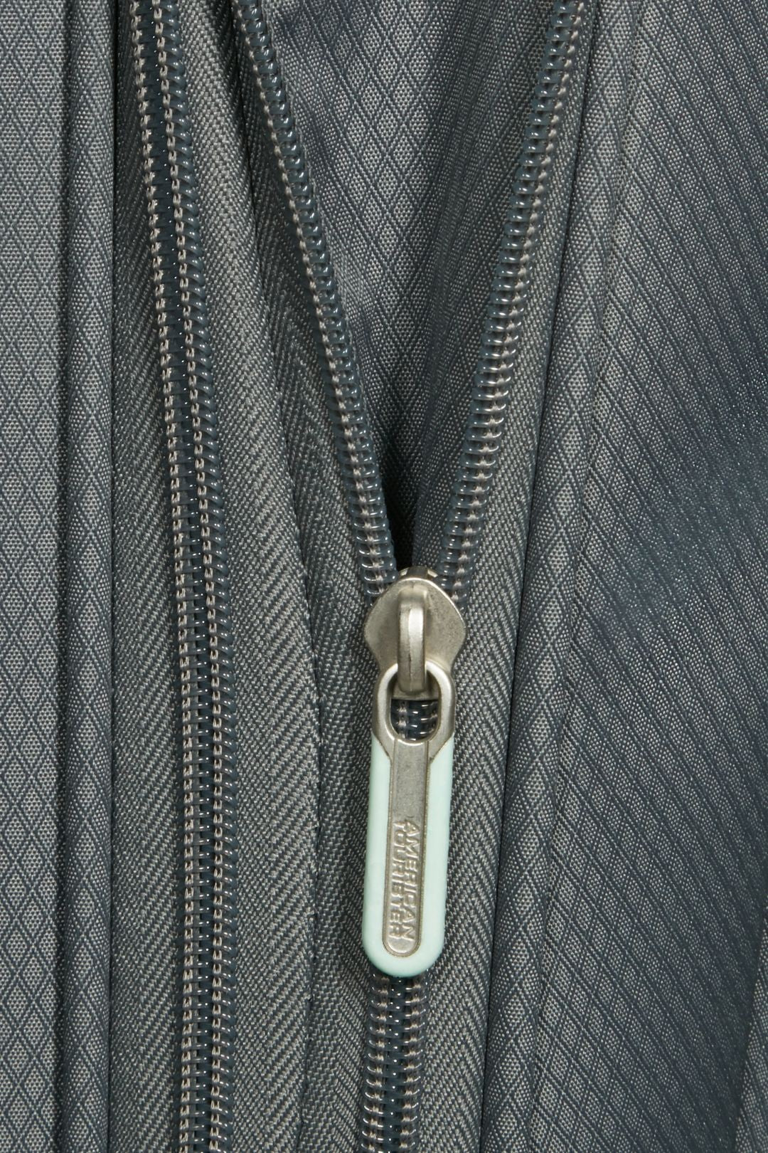 AMERICAN TOURISTER TROLLEY MEDIANO EXTENSIBLE AEROSPIN 69CM - Image 36