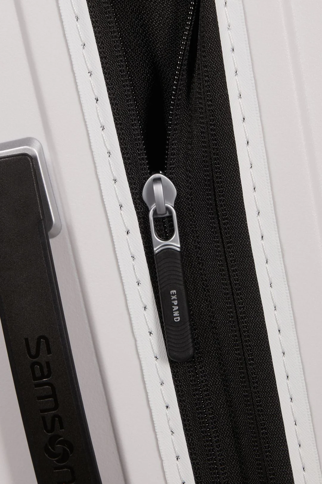 Maleta Mediana Extensible UPSCAPE de Samsonite 68cm - Image 121