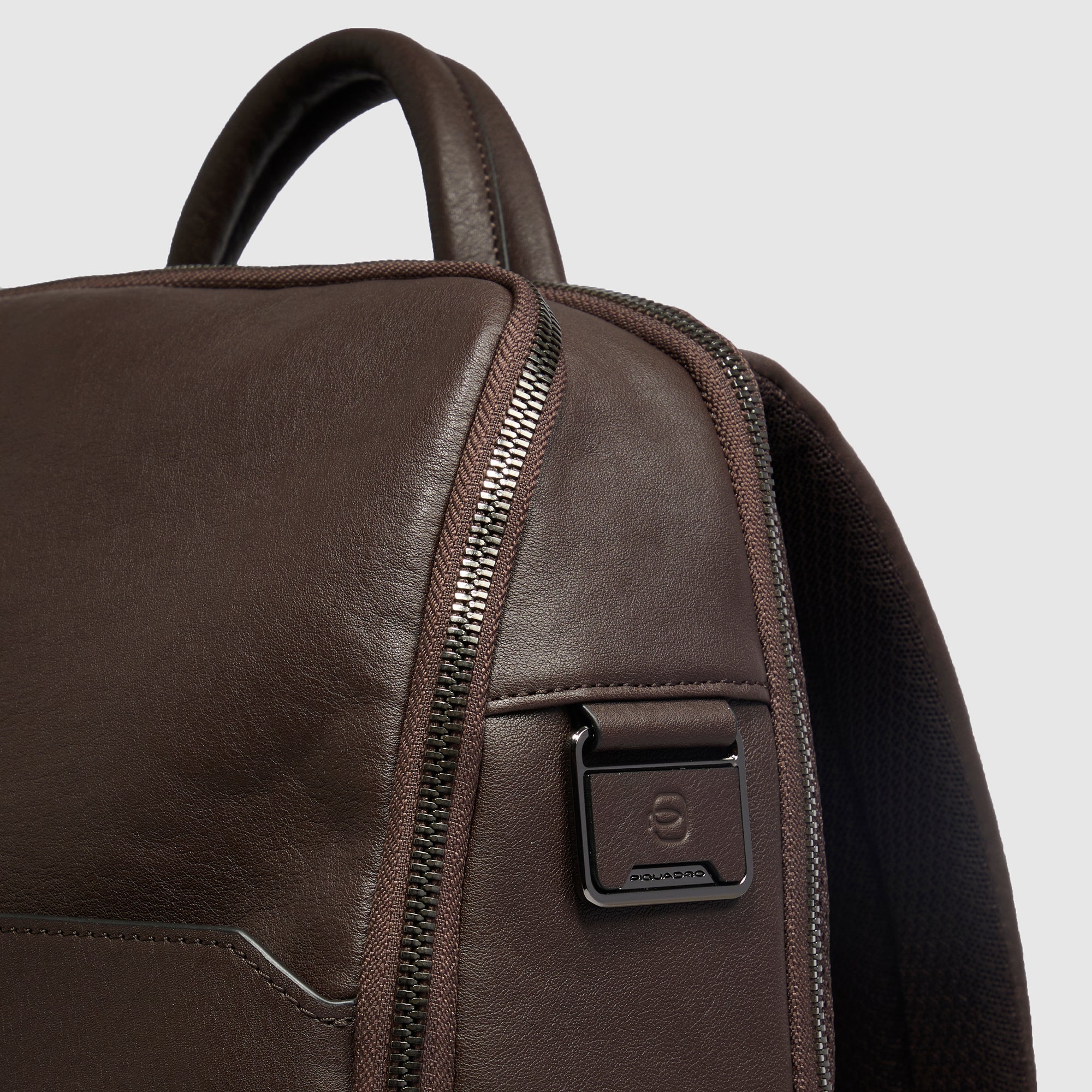 PIQUADRO MOCHILA PARA PORTÁTIL 15´6" BLACK SQUARE - Image 17
