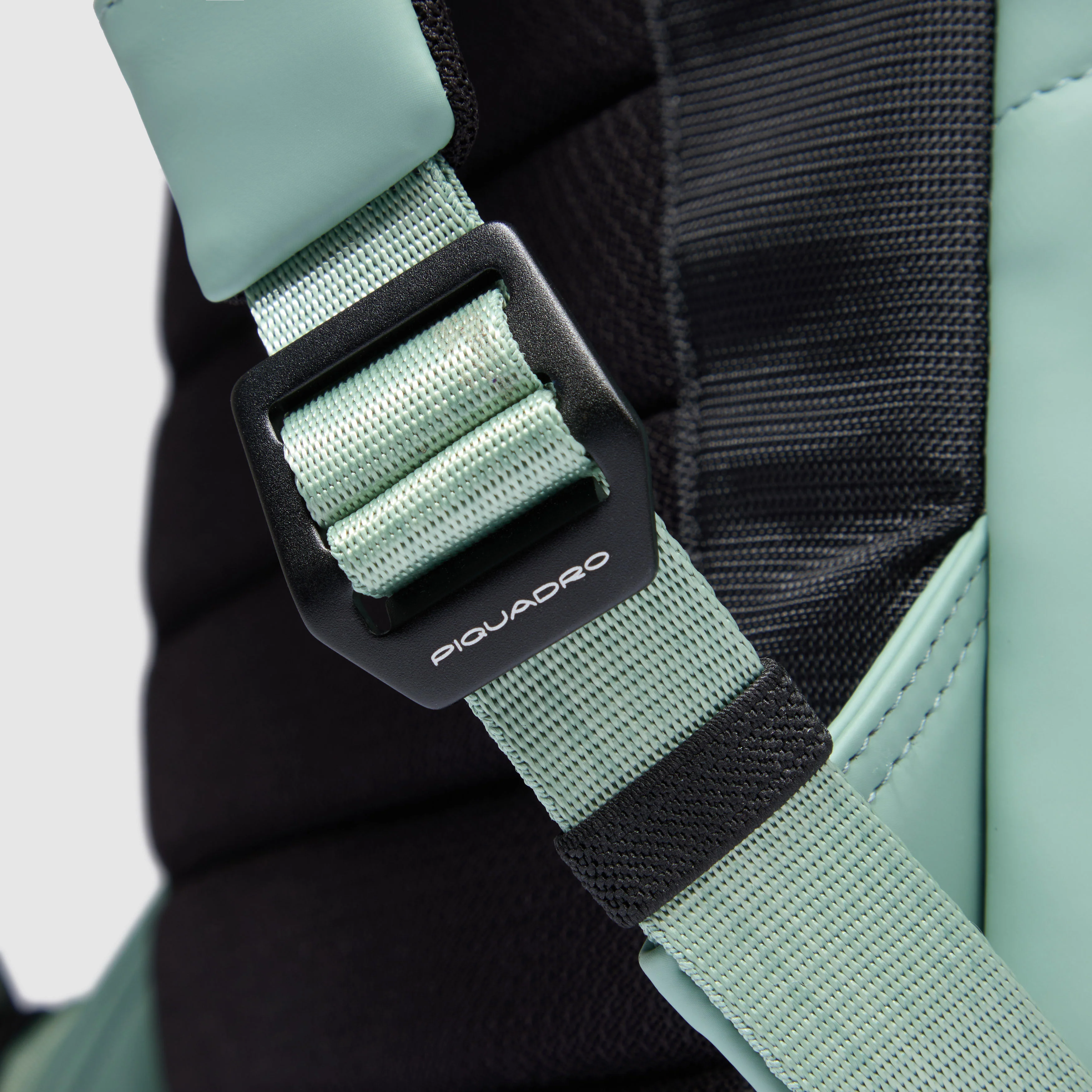 PIQUADRO MOCHILA PARA PORTÁTIL 14" CORNER 2.0 - Image 33