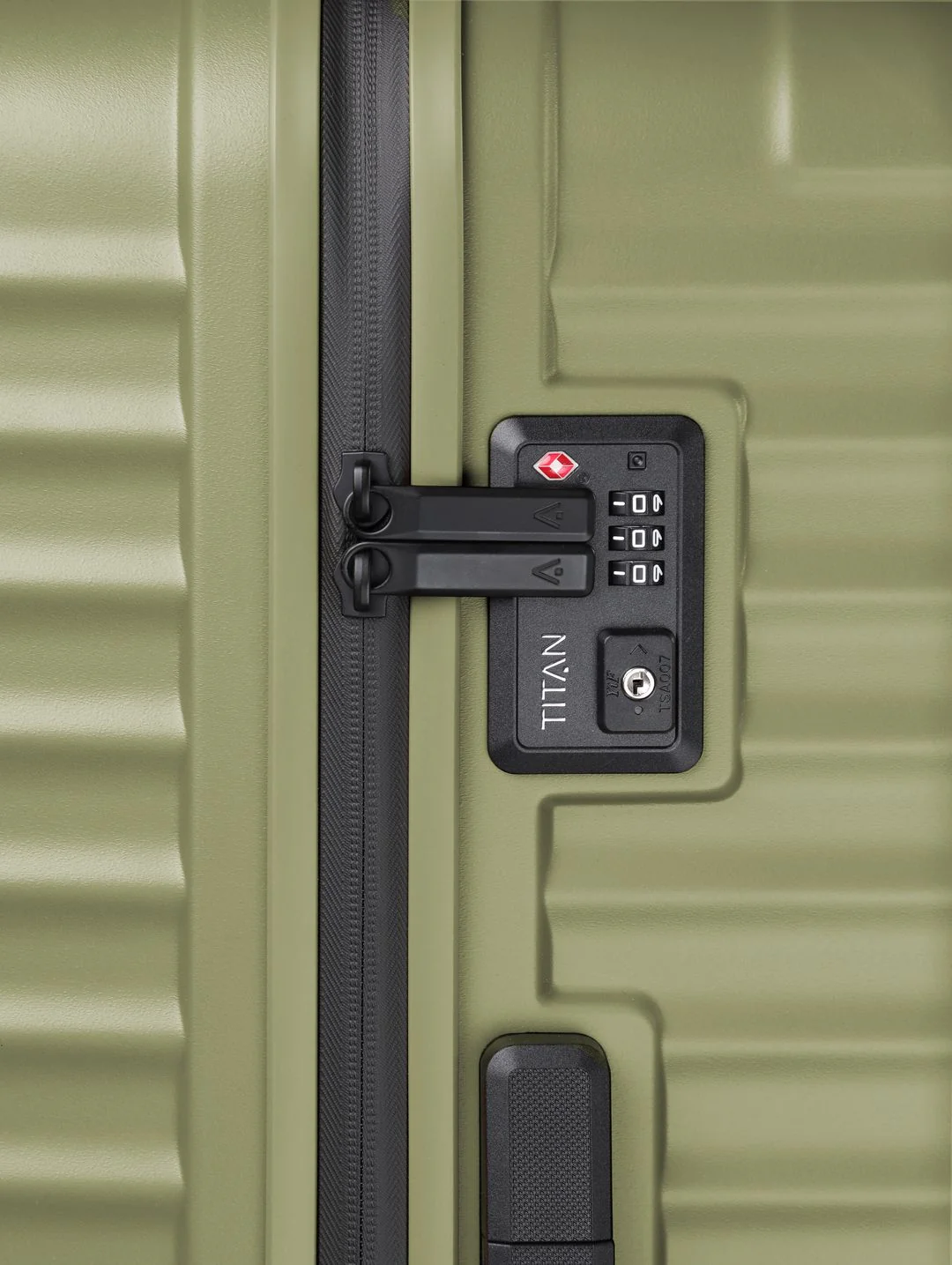 TITAN UPGRADE MALETA L - 75CM - Image 31